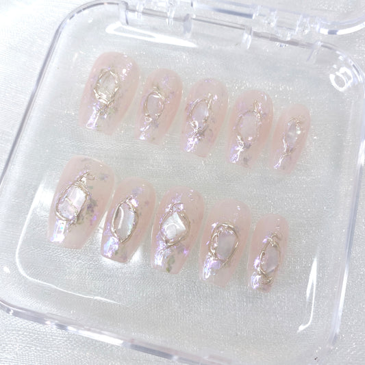 Lustrous Gemstone Radiance Handmade Press On Nails